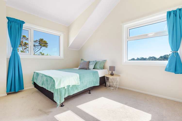 13 Kyle Road Greenhithe_13