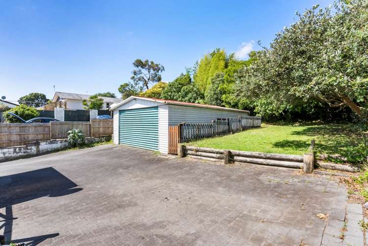 6 Arahoe Road New Lynn_24
