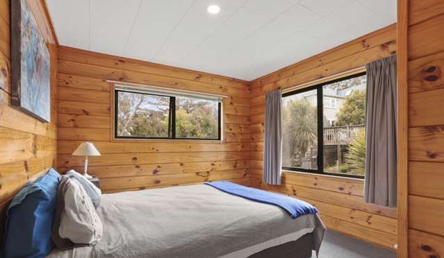 12A Highland Avenue Titirangi_3