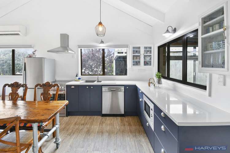 12 Mihaka Road Kawakawa Bay_3