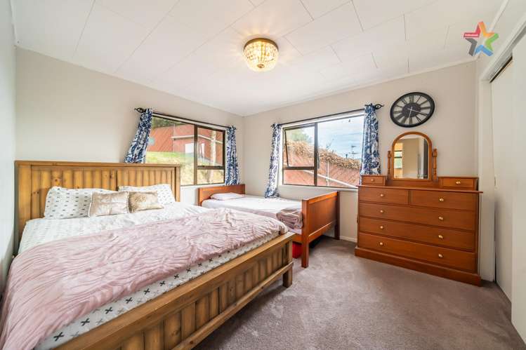 56 Antrim Crescent Wainuiomata_12