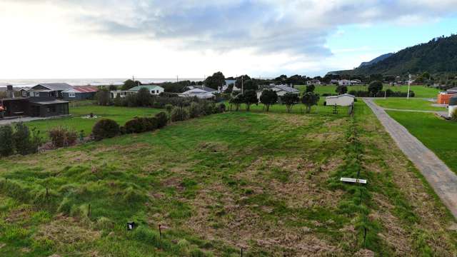Mokihinui 1/4 Acre Section