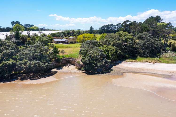 363 Glenbrook Beach Road Glenbrook_7