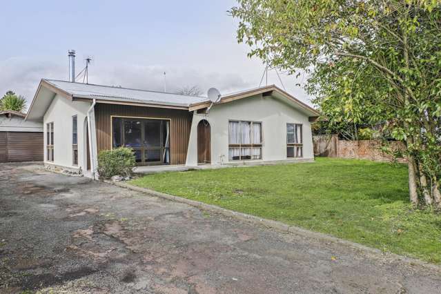 Opportunity knocks - Auction - No Prior Sale