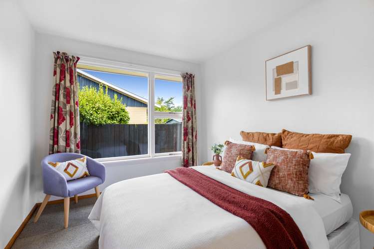 20 Kathleen Crescent Hornby_15