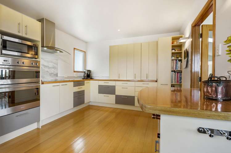 8 Clayden Drive Gulf Harbour_7