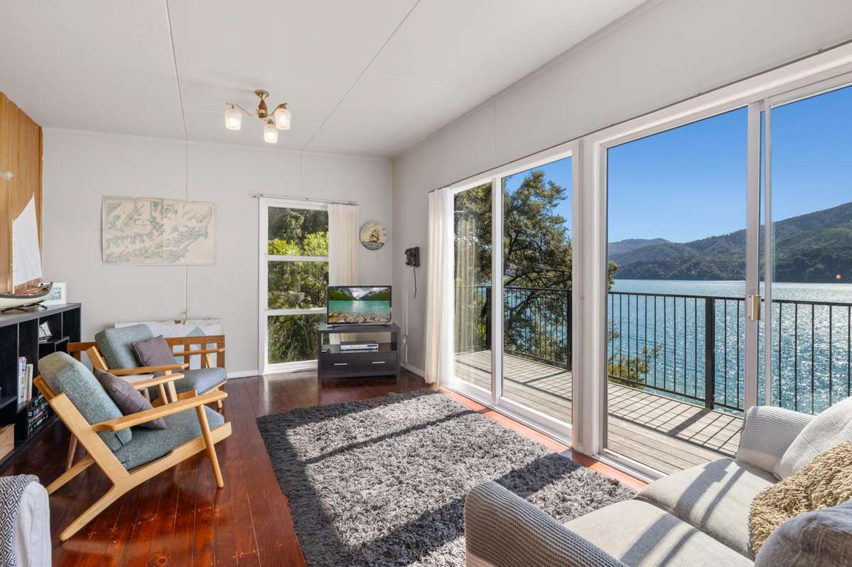 2717 Queen Charlotte Drive_4