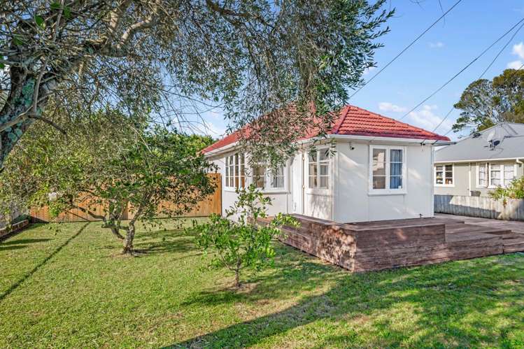 25 Alamein Road Panmure_16