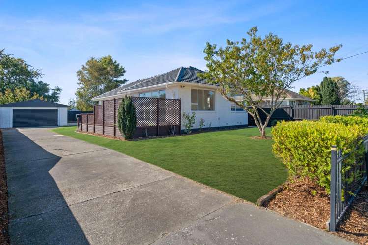 6 Ariel Place Aranui_12