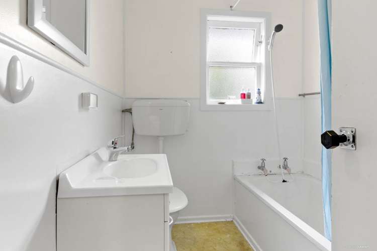 49 Strid Road Te Atatu South_8