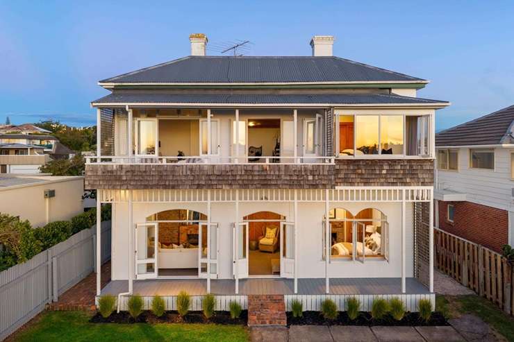 New Zealand Sotheby’s International Realty agent Ross Hawkins reckons he has found the perfect house just metres from the sand and the sea at Auckland’s Bucklands Beach. But foreign investors will be disappointed. Video / OneRoof