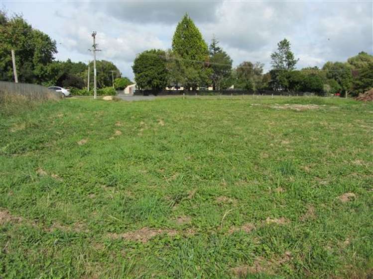 8 Law Crescent Horotiu_4