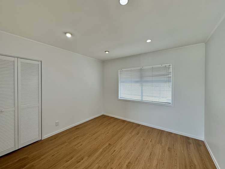 19 Macleans Rd Bucklands Beach_14