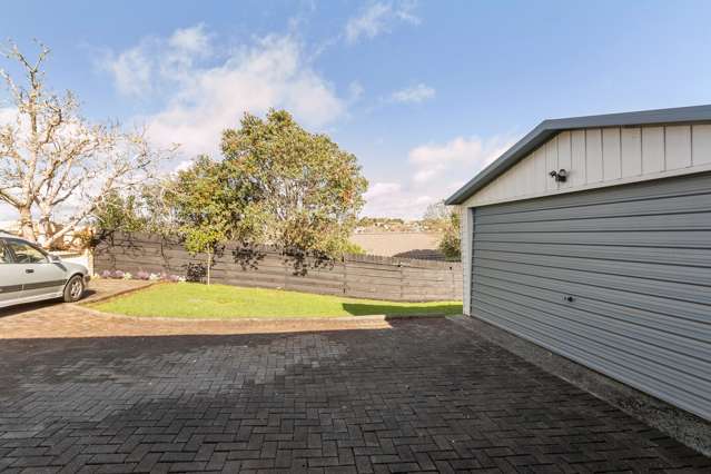 137 Vodanovich Road Te Atatu South_3