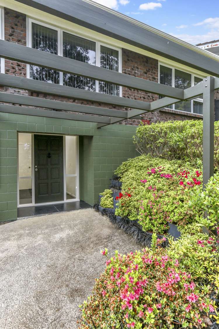 83 Woodfern Crescent Titirangi_3