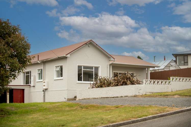 4 Stevenson Street Balclutha_17