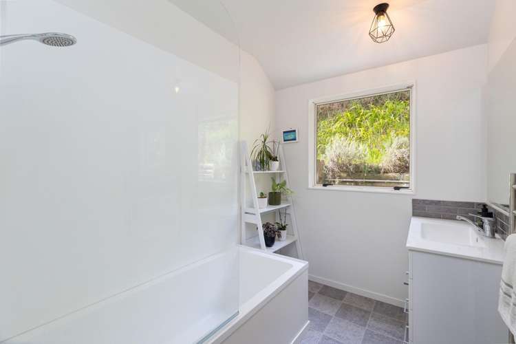 265 Lud Valley Road Hira_18