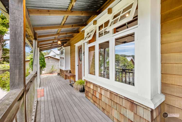 6 Prouse Grove Silverstream_17