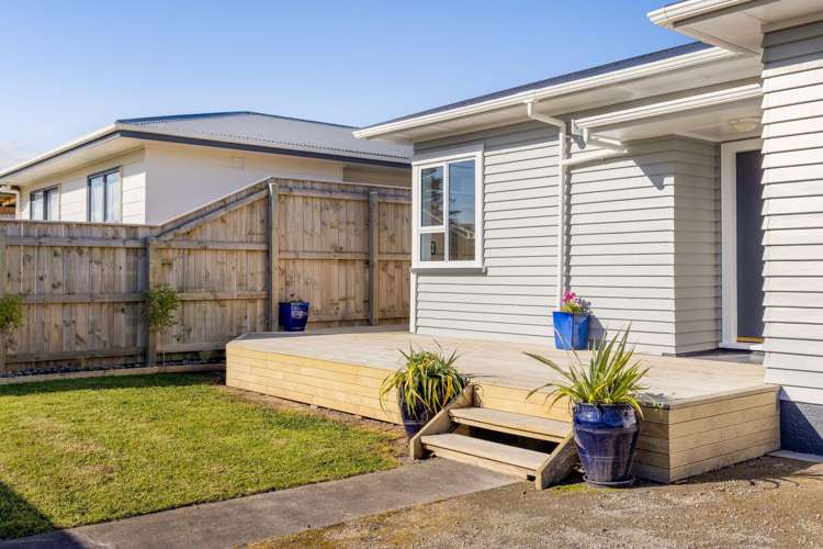 23 Longfellow Road Opunake_6