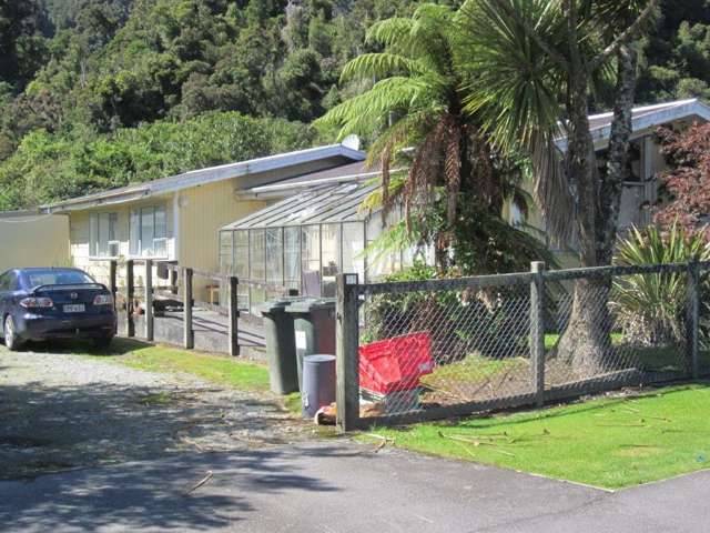 22 Cron Street Franz Josef Glacier_1