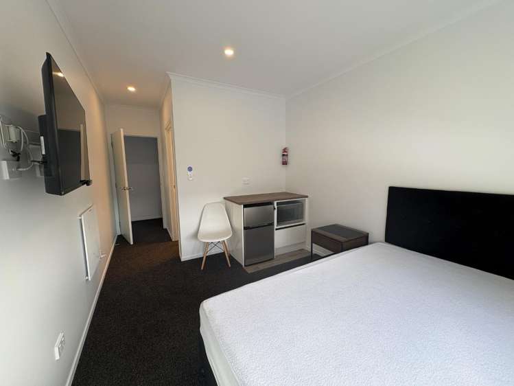 2B/23 Hibiscus Avenue Hamilton Lake_2