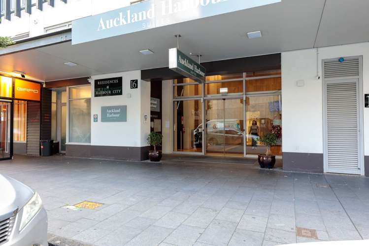 21F/16 Gore Street City Centre_16