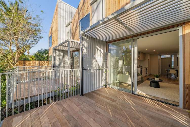 Unit 11/1 Nikau Grove Woburn_21