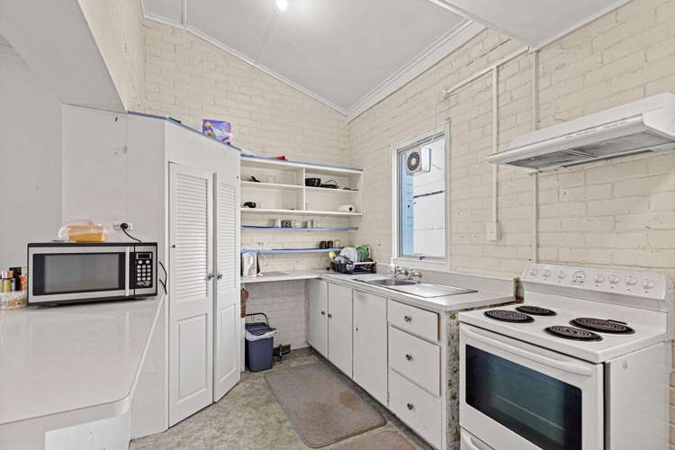 624 Featherston Street Roslyn_3