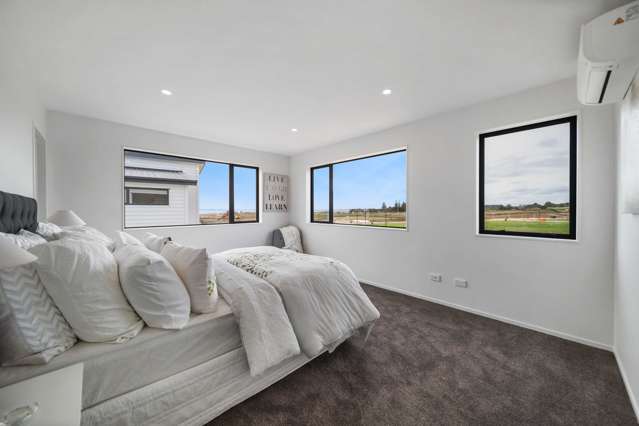 11 Koiora Road Clarks Beach_1