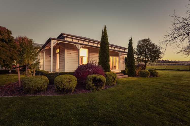 355 Main Road Spring Grove_1
