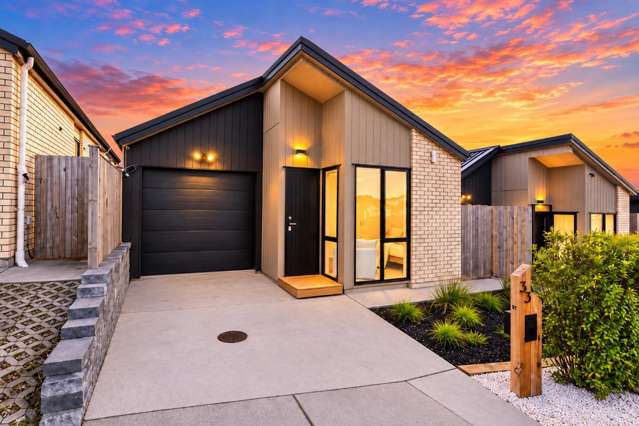 Modern Living - Make This Home Yours!