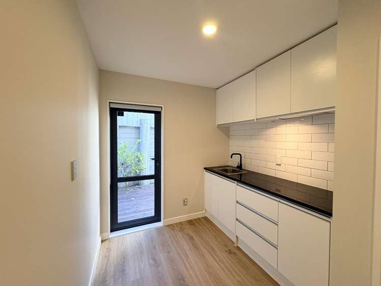 D/10 Woodall Place Glenfield_14