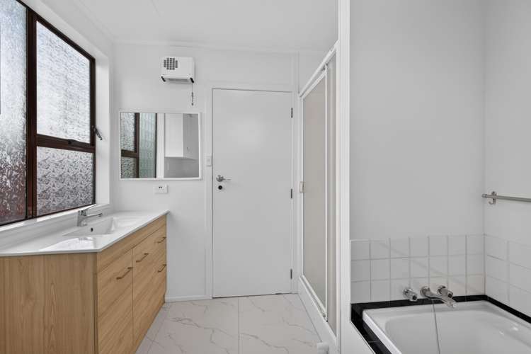 97B Johns Road Northwood_16