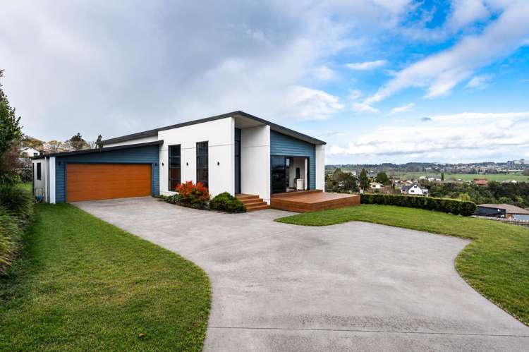 325 Picquet Hill Road_1