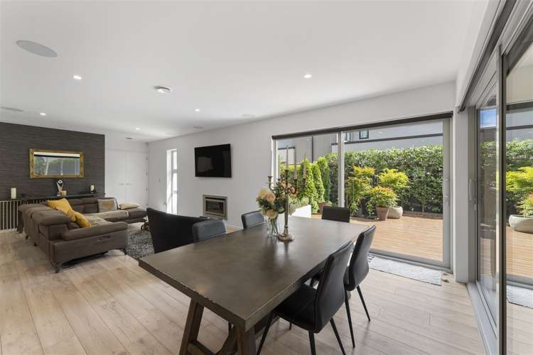 2 Jacksons Road Merivale_19