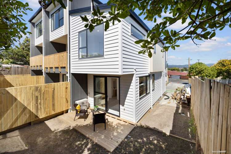 128 Vodanovich Road Te Atatu South_23