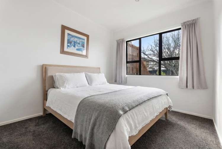 820 Whangaparaoa Road Manly_12