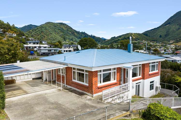 15 Taranaki Street Picton_2
