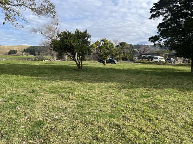 8 Jones Street Porangahau_1
