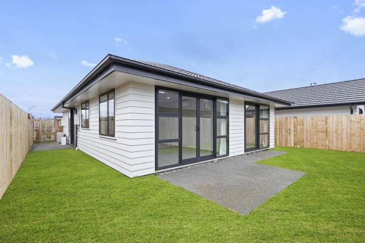 7 Bourn Heath Drive 2612_1