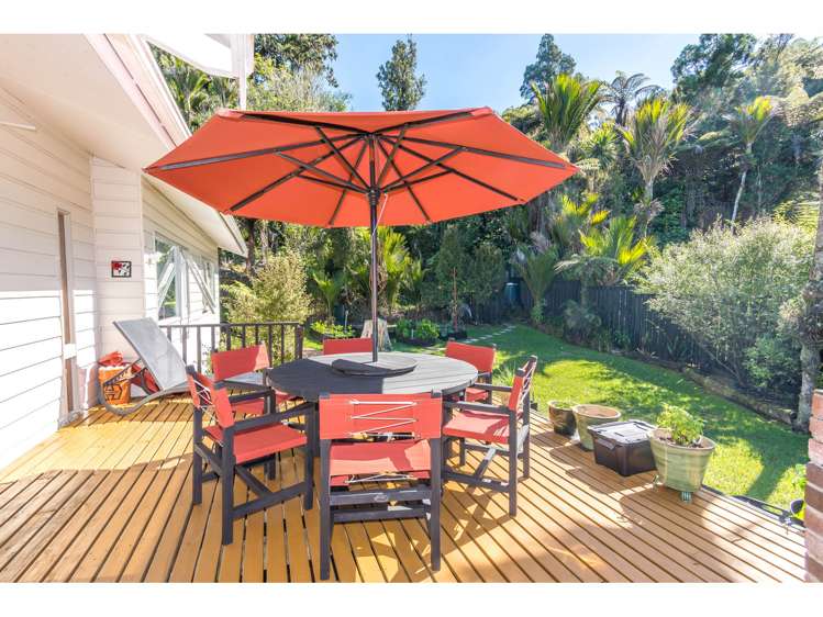 177 Woodlands Park Road Titirangi_16