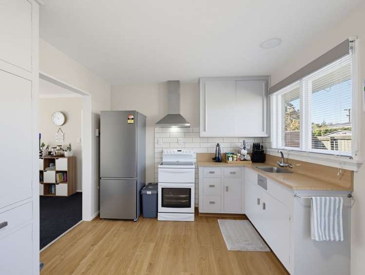 2/7 Curletts Road Sockburn_3
