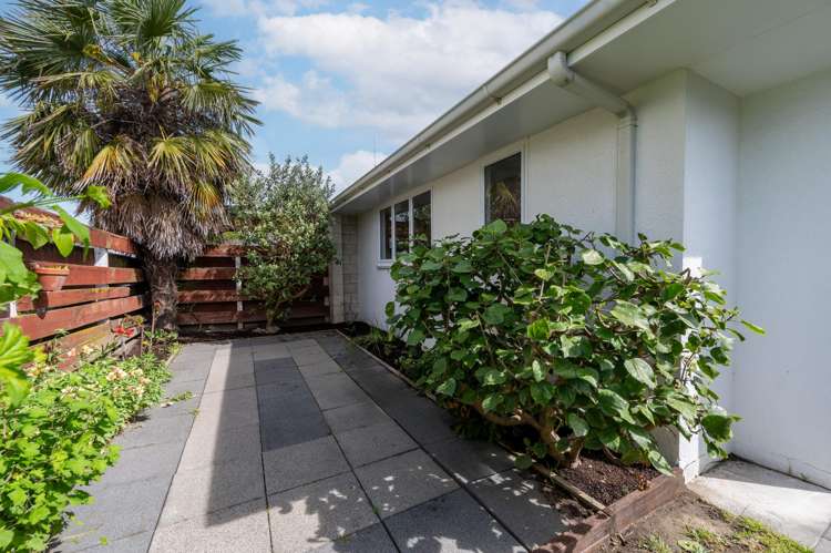 3/10A Meeanee Quay Westshore_13