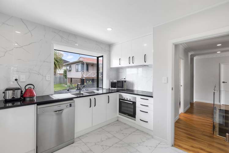 1 Christina Avenue Te Atatu South_6