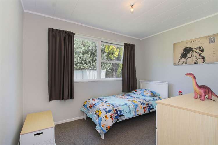 11 Taihiki Road Clarks Beach_11