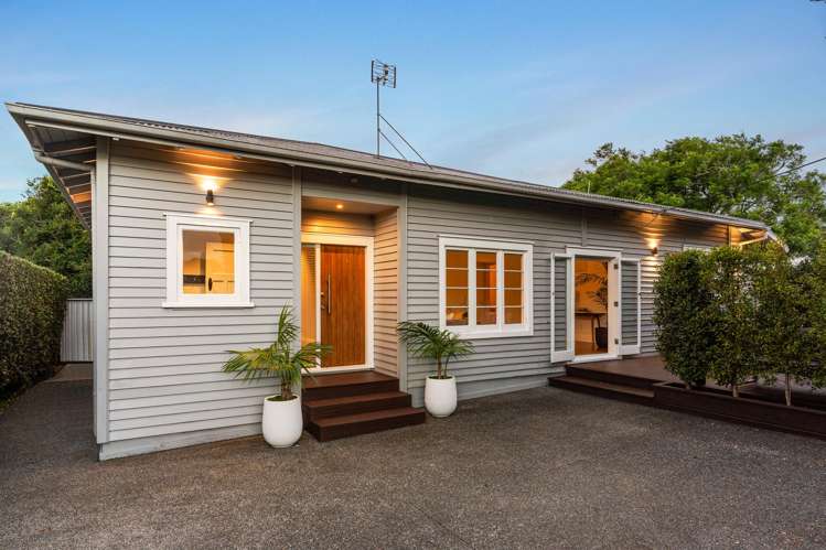 2/105 Lancaster Road_0