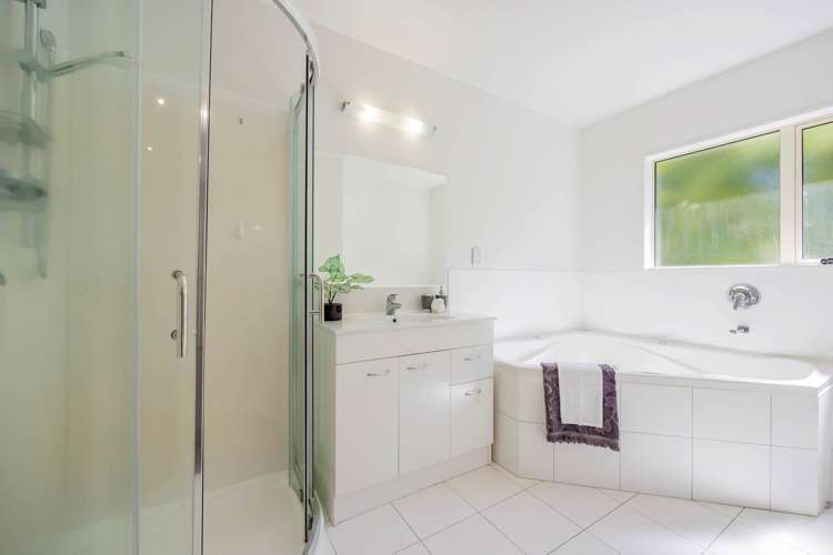 2/30 Martin Crescent Northcote_10