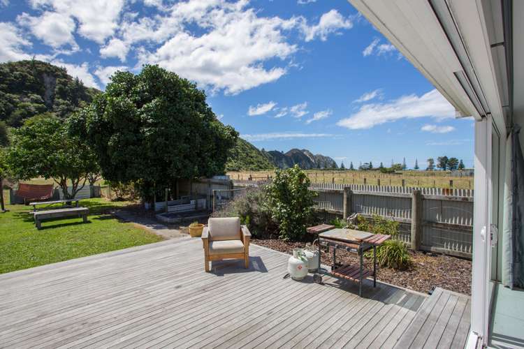 1 Forster Street Tolaga Bay_22