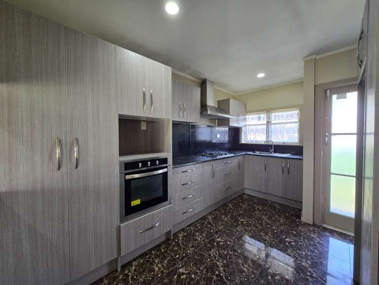 2/29A Hoteo Avenue Papatoetoe_8