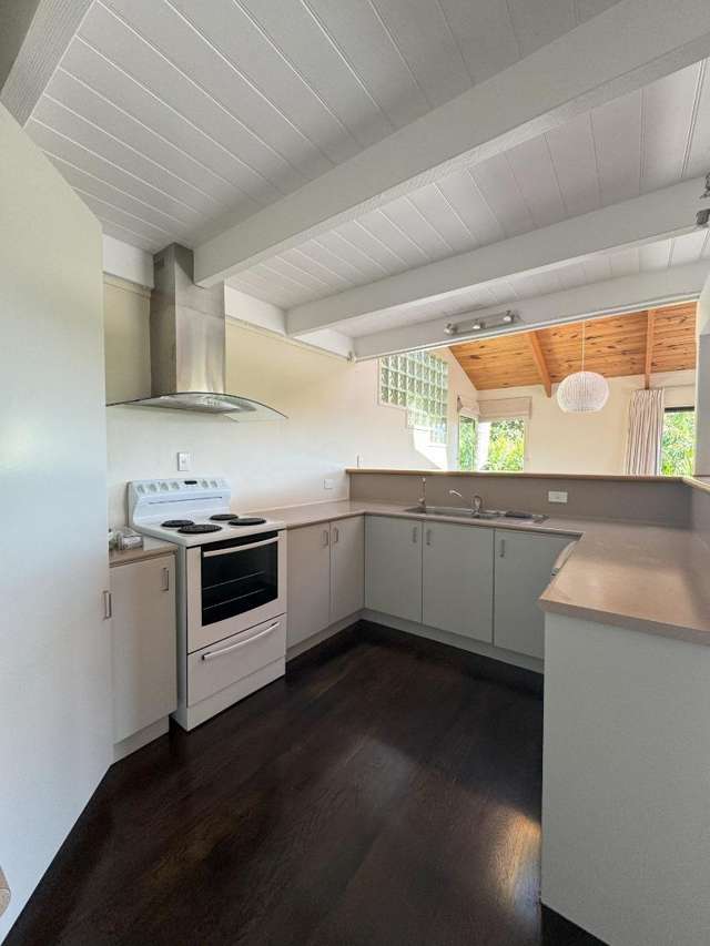 49 Pah Road 11614_1